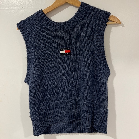 Ck vest - Picture 1 of 3